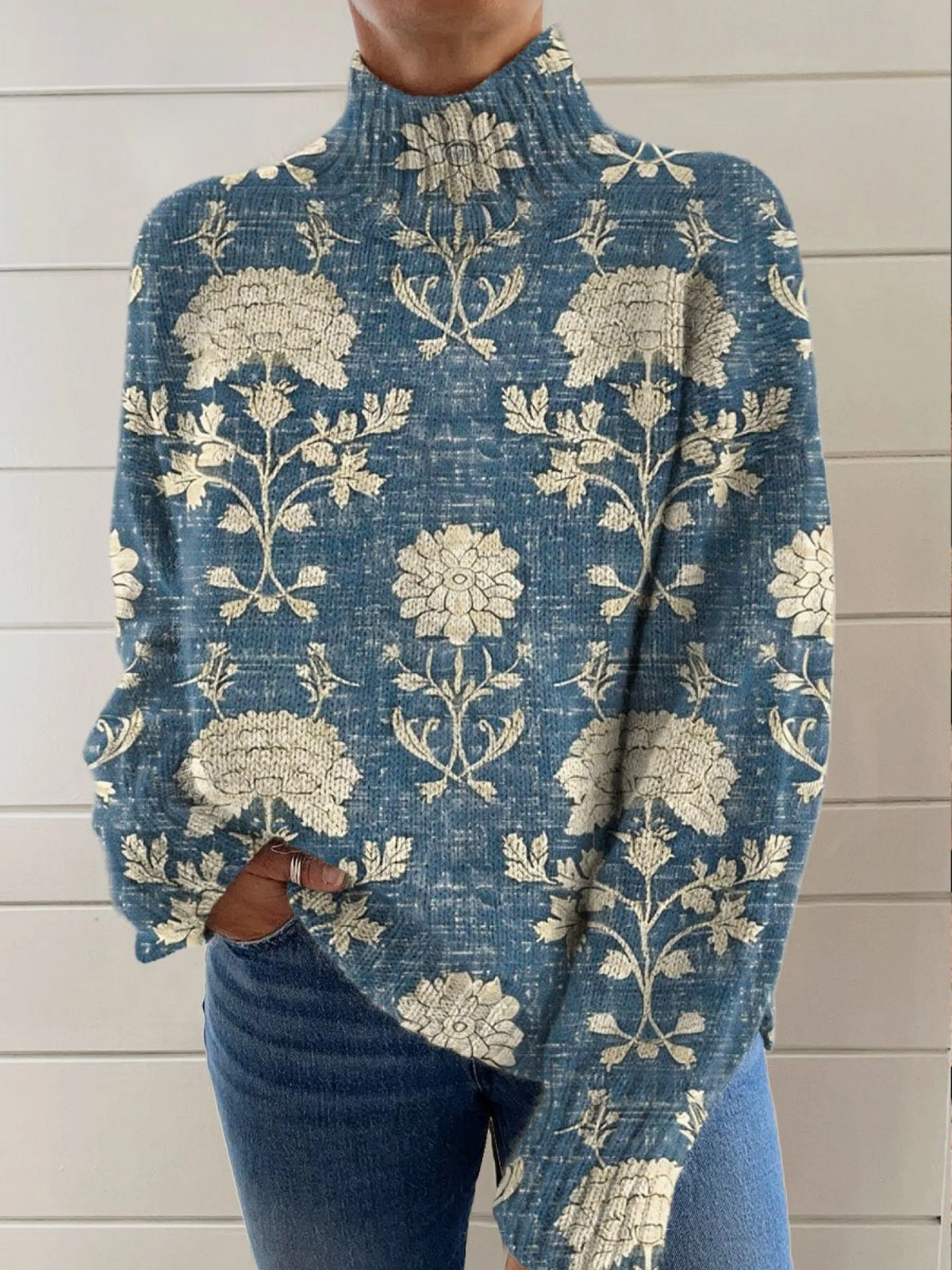 ANGELA™|TIMELESS FLORAL TURTLENECK