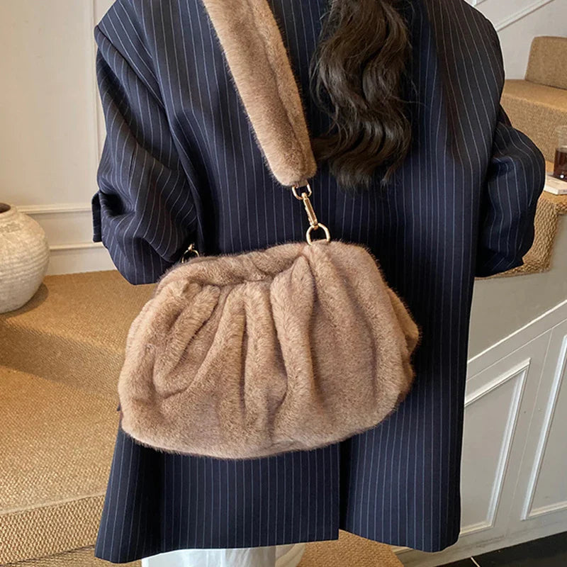 ELOWEN™|GATHERED SHOULDER BAG